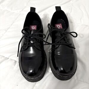 Black Lace-Up Platform Shoe